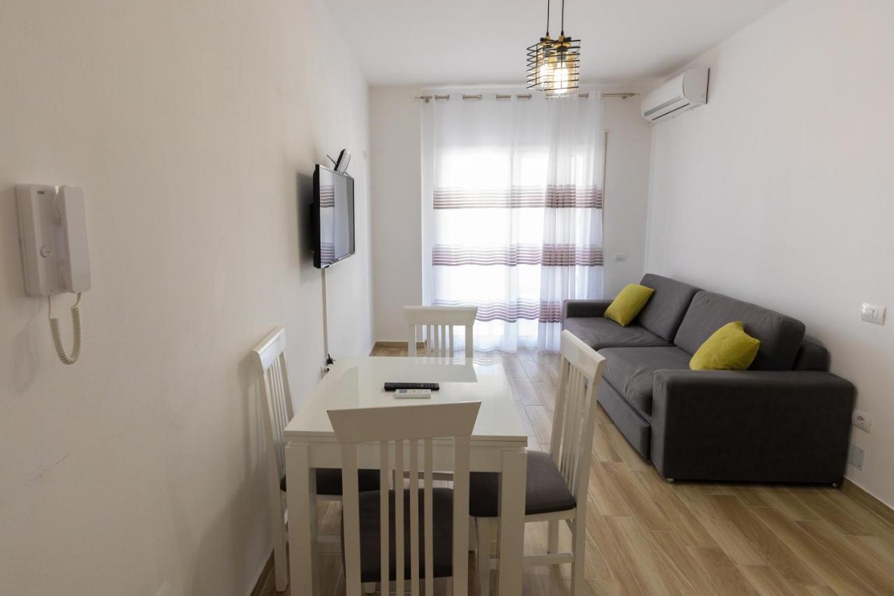 Seaview Apartments Vlore Exterior photo
