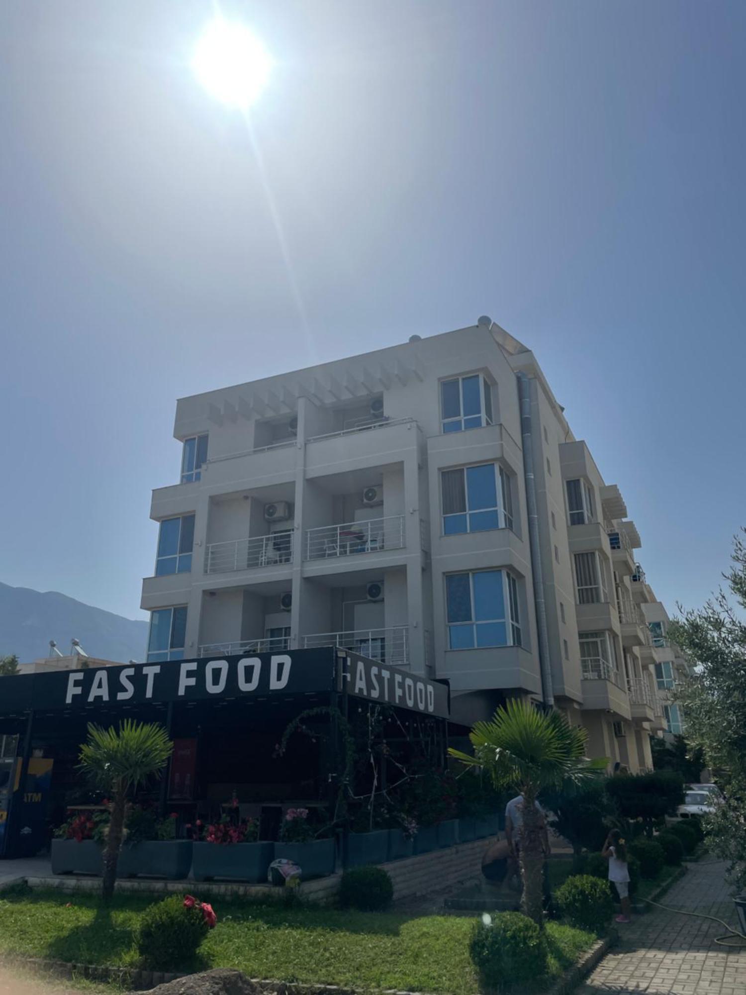 Seaview Apartments Vlore Exterior photo
